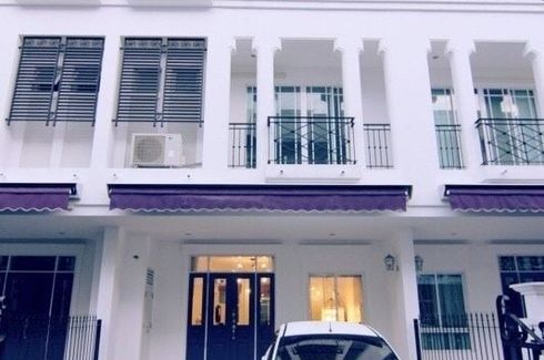 4 Bedroom Townhouse for rent in Leon Sukhumvit 62, Bang Chak, Bangkok near BTS Bang Chak