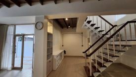 2 Bedroom Townhouse for rent in Khlong Tan Nuea, Bangkok