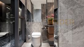 2 Bedroom House for sale in Silom, Bangkok near MRT Silom