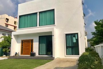 4 Bedroom House for rent in Bang Chak, Bangkok near BTS Punnawithi
