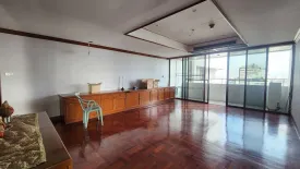 3 Bedroom Condo for sale in Oriental Towers, Khlong Tan Nuea, Bangkok near BTS Thong Lo