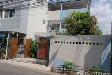 2 Bedroom Office for rent in Khlong Chan, Bangkok