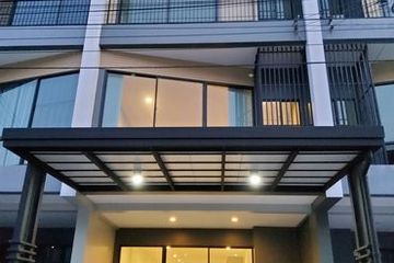3 Bedroom Townhouse for sale in Saphan Sung, Bangkok