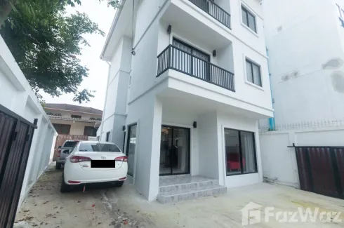 3 Bedroom House for sale in Phra Khanong Nuea, Bangkok near BTS Phra Khanong