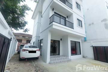3 Bedroom House for sale in Phra Khanong Nuea, Bangkok near BTS Phra Khanong