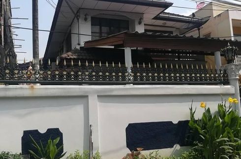 5 Bedroom House for sale in Lat Phrao, Bangkok