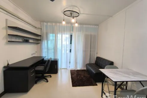 2 Bedroom Apartment for rent in Baan Thanarak Phuket, Talat Nuea, Phuket