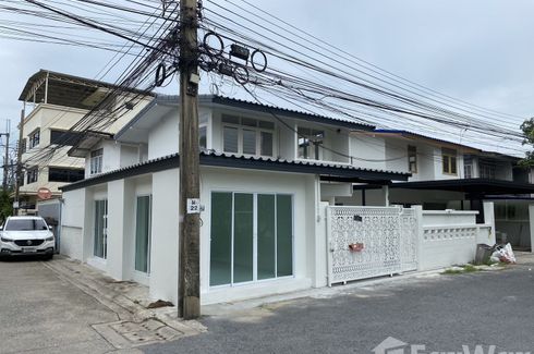 2 Bedroom House for sale in Mu Ban Cement Thai, Lat Yao, Bangkok