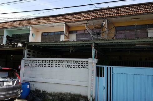 Townhouse for sale in Bang Lamphu Lang, Bangkok near BTS Krung Thon Buri