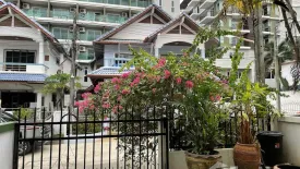 2 Bedroom Townhouse for sale in Patong, Phuket