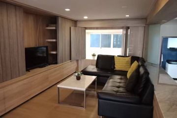 5 Bedroom Townhouse for rent in Khlong Tan Nuea, Bangkok