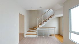 3 Bedroom Townhouse for sale in Khlong Kum, Bangkok