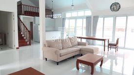 4 Bedroom House for rent in Phra Khanong Nuea, Bangkok