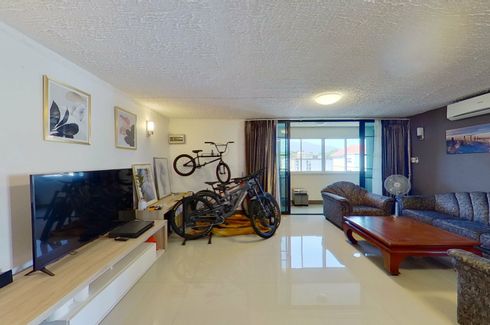 2 Bedroom Condo for sale in Nakornping Condominium, Chang Phueak, Chiang Mai