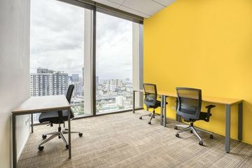 Office for rent in Singha Complex, Bang Kapi, Bangkok near MRT Phetchaburi