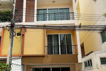 2 Bedroom Townhouse for sale in Pradya Biz home, Prawet, Bangkok