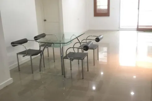 2 Bedroom Condo for rent in Serene Place Sukhumvit 24, Khlong Tan, Bangkok near BTS Phrom Phong