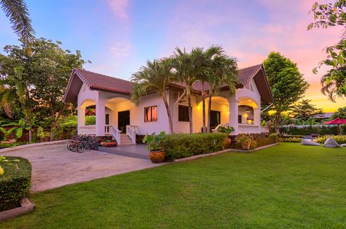 5 Bedroom Villa for rent in Chalong, Phuket