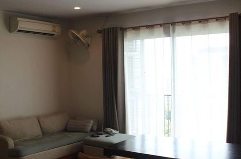 2 Bedroom Condo for rent in Hive Taksin, Khlong Ton Sai, Bangkok near BTS Wongwian Yai