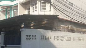 4 Bedroom Townhouse for sale in Somdet Chao Phraya, Bangkok near BTS Prajadhipok