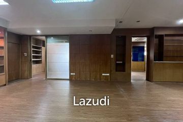 Office for rent in RS Tower, Din Daeng, Bangkok near MRT Thailand Cultural Centre