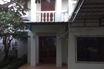 4 Bedroom House for sale in Nong Pa Khrang, Chiang Mai