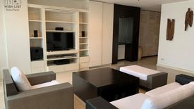 3 Bedroom Condo for rent in Kiarti Thanee City Mansion, Khlong Toei Nuea, Bangkok near BTS Asoke