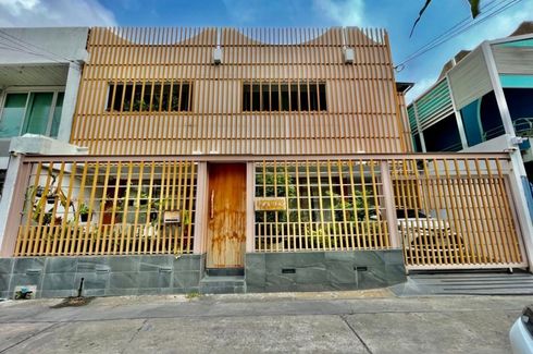 2 Bedroom House for sale in Baan Suan Charoenjai, Khlong Tan Nuea, Bangkok