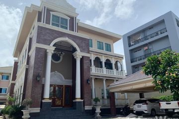 5 Bedroom House for sale in Bang Mot, Bangkok