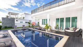 3 Bedroom House for sale in Na Kluea, Chonburi