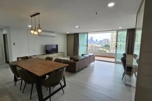 3 Bedroom Condo for rent in Queens Park View, Khlong Tan, Bangkok near BTS Phrom Phong