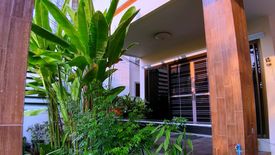 6 Bedroom House for sale in Dokmai, Bangkok