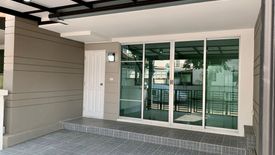 3 Bedroom Townhouse for sale in Thung Khru, Bangkok