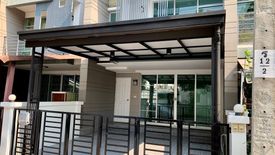 3 Bedroom Townhouse for sale in Thung Khru, Bangkok