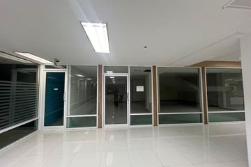 Commercial for rent in Silom, Bangkok near BTS Sala Daeng