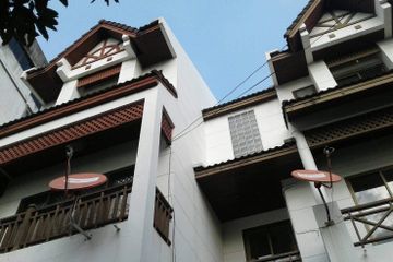 4 Bedroom Townhouse for sale in Phob Suk Rim Nam, Suan Luang, Bangkok