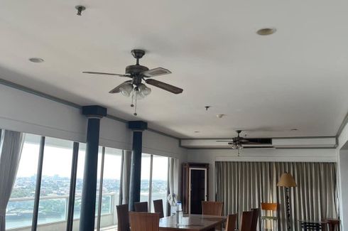 2 Bedroom Condo for sale in Riverside Villa Condominium 1, Bang Khlo, Bangkok