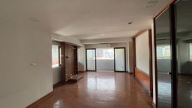 3 Bedroom Condo for sale in Ruamjai Heights, Khlong Toei Nuea, Bangkok near MRT Sukhumvit