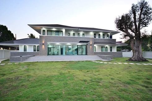 7 Bedroom House for rent in Chang Phueak, Chiang Mai