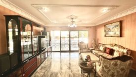 6 Bedroom House for rent in Taling Chan, Bangkok near MRT Taling Chan Station