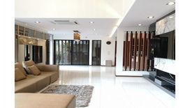 4 Bedroom House for sale in Sam Sen Nai, Bangkok