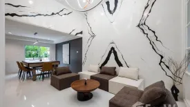 6 Bedroom Townhouse for rent in Chom Phon, Bangkok near MRT Lat Phrao