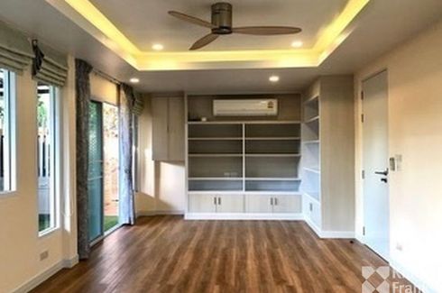 5 Bedroom House for rent in Bang Na, Bangkok