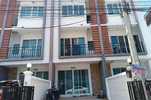 3 Bedroom Townhouse for rent in Tha Sala, Chiang Mai