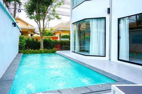 4 Bedroom House for sale in Na Kluea, Chonburi