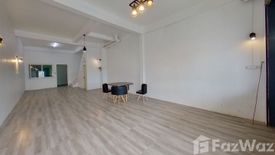 2 Bedroom Townhouse for sale in Nong Prue, Chonburi