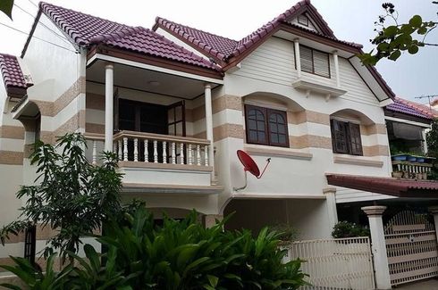 4 Bedroom House for rent in Rangsiya Ram Inthra 64, Khan Na Yao, Bangkok