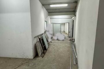 1 Bedroom Office for rent in Bang Kraso, Nonthaburi near MRT Nonthaburi Civic Center