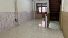 3 Bedroom Townhouse for rent in Din Daeng, Bangkok near MRT Phra Ram 9