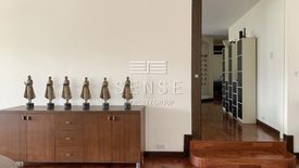 4 Bedroom Condo for rent in Charan Mansion, Khlong Toei Nuea, Bangkok near MRT Sukhumvit
